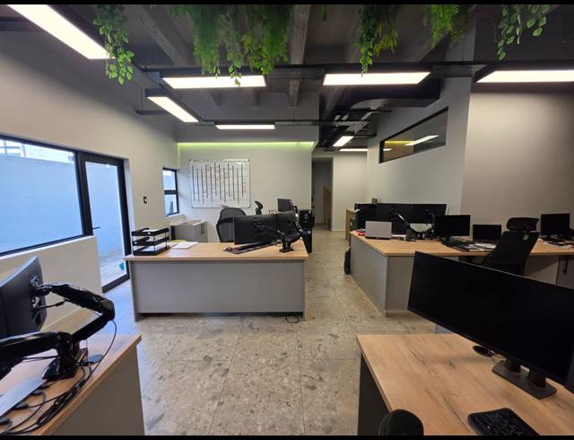 115M² OFFICE TO LET IN BALLITO DISTRICT